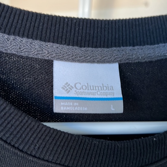 Oversized Columbia Sweatshirt - Picture 2 of 3